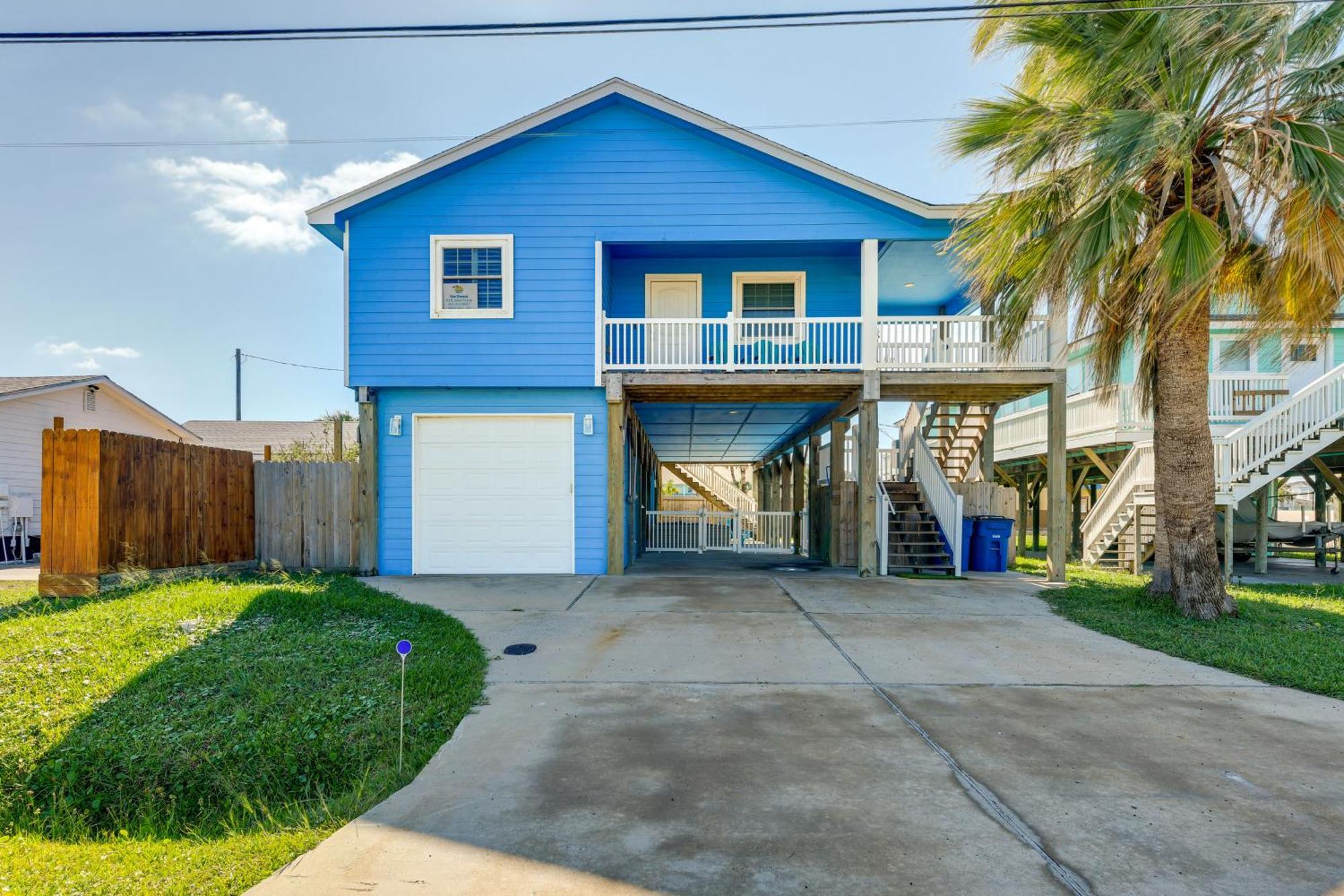 Trendy Port Aransas Home With Private Pool And Deck! ภายนอก รูปภาพ