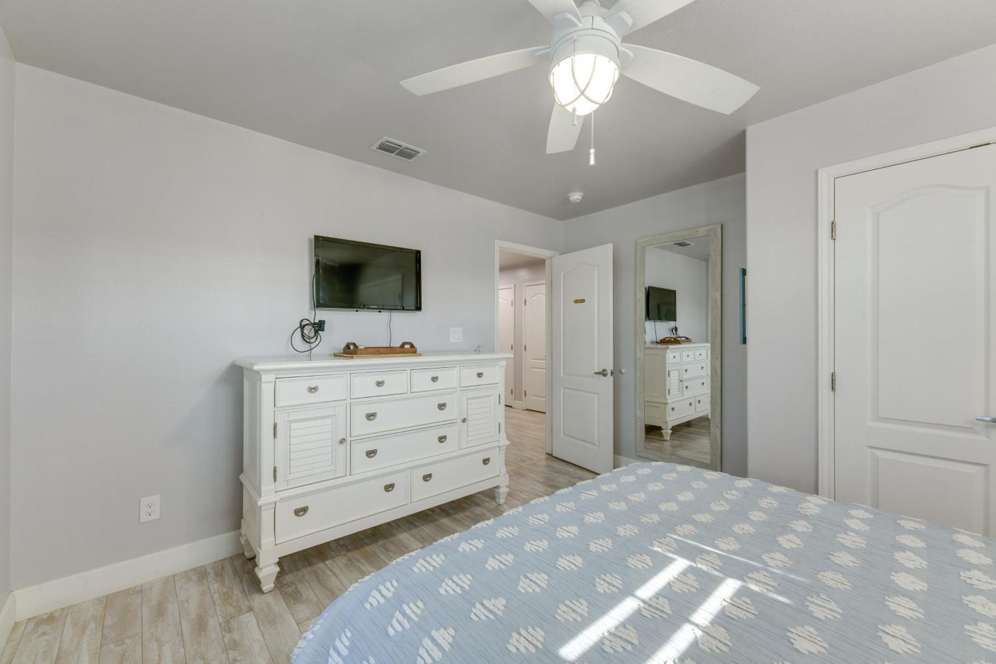 Trendy Port Aransas Home With Private Pool And Deck! ภายนอก รูปภาพ