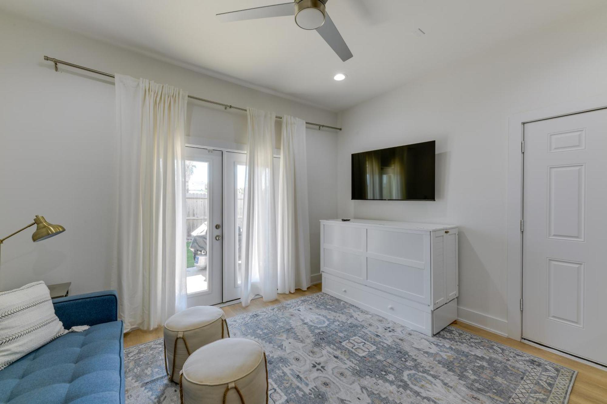 Trendy Port Aransas Home With Private Pool And Deck! ภายนอก รูปภาพ